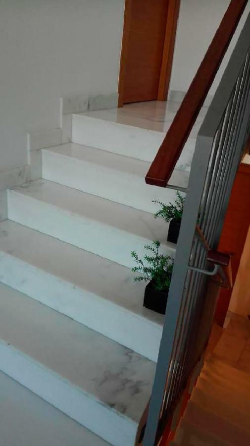 Lloguer30 Bel's Homestay *